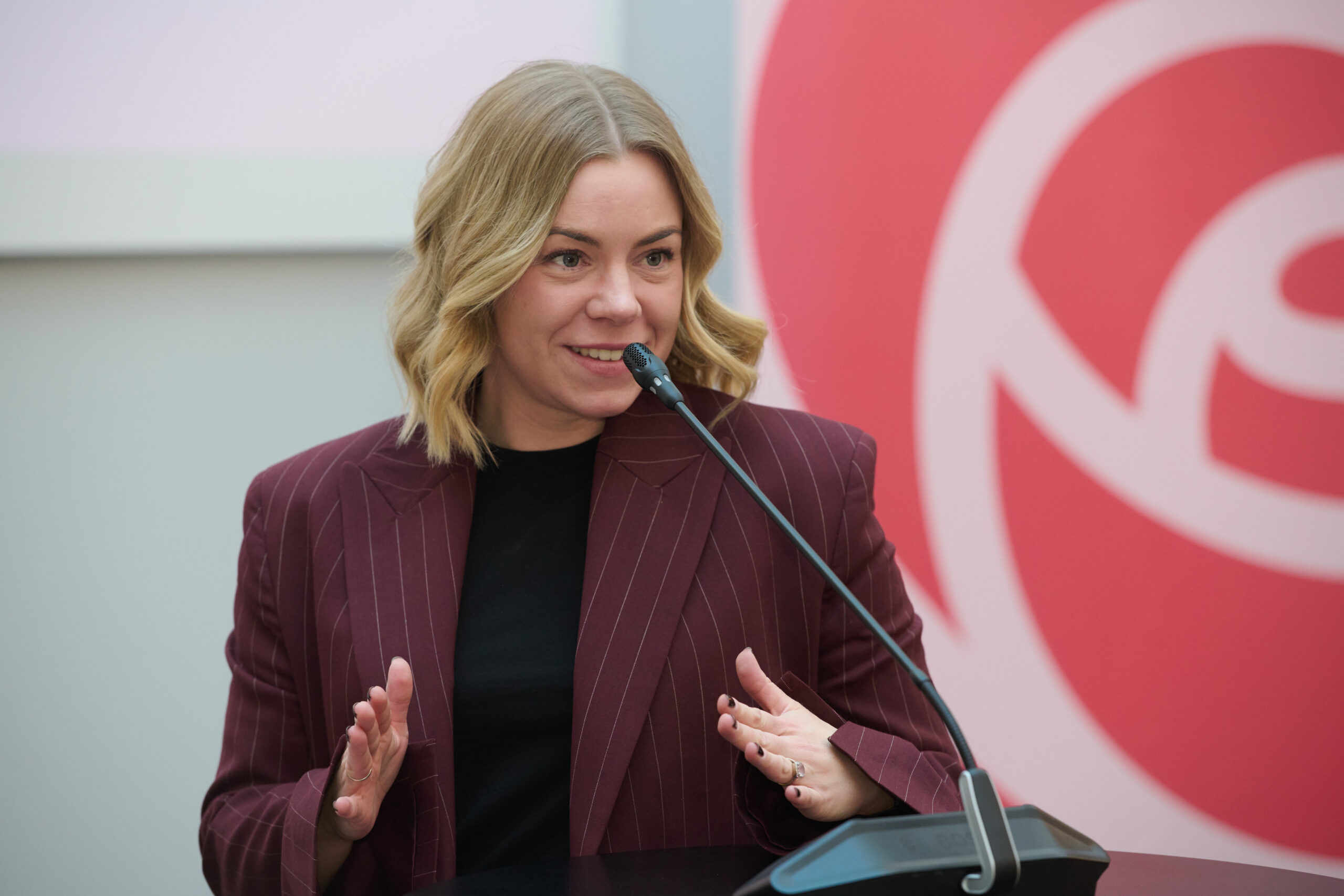 Elin Härmäläs hälsning från FSD på Ålands socialdemokraters kongress 24.10.2026